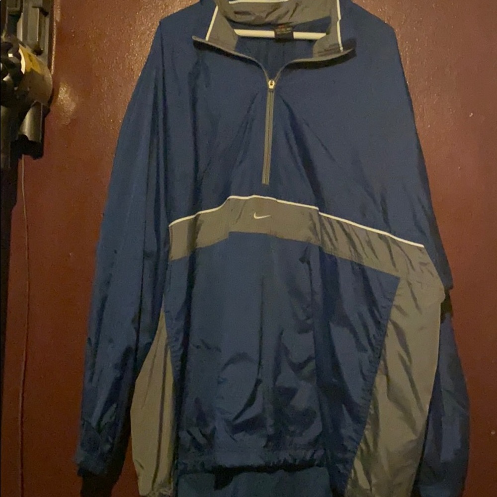 Nike 1/4 zip sweater. XXL windbreaker